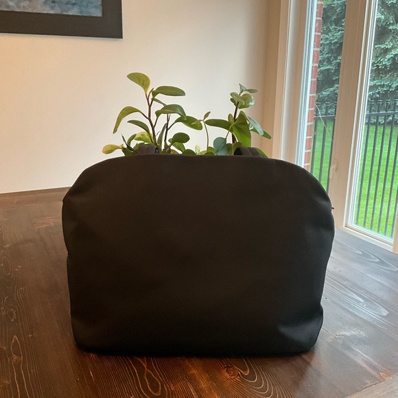 Rare Lululemon Go Getter Tote 15L!! - Picture 5 of 9